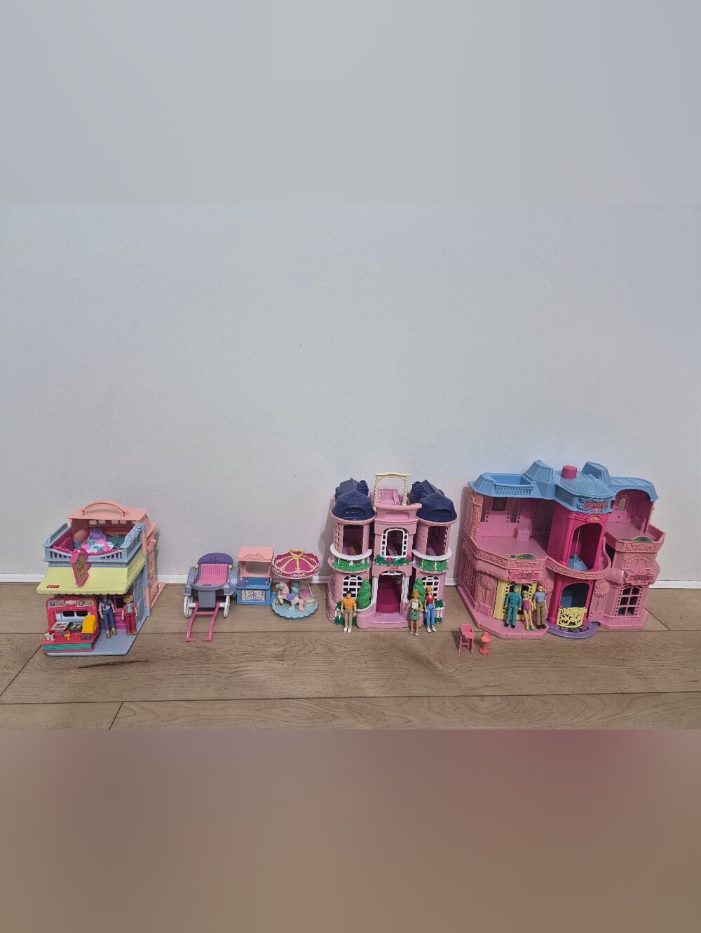 Vintage Fisher-Price Sweet Streets Huge Playset Lot - Townhouse, Grand Hotel, Ca
